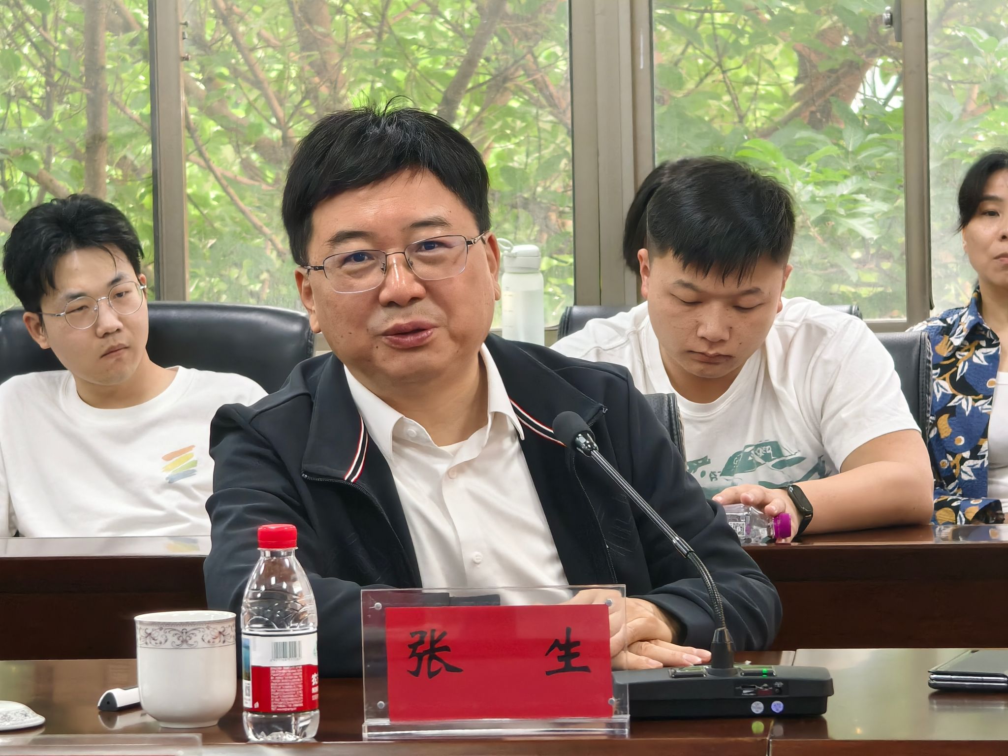 南京大学张生教授莅临中央苏区研究中心讲学指导